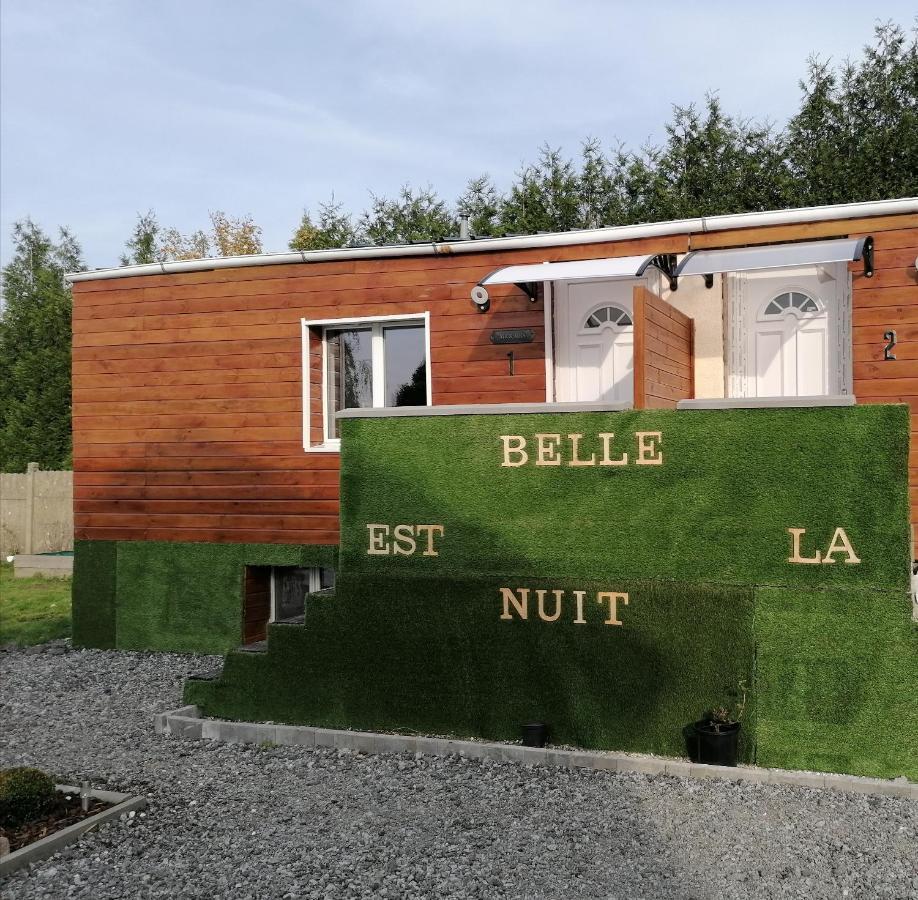 Belle Est La Nuit Bed & Breakfast ลีแวง ภายนอก รูปภาพ